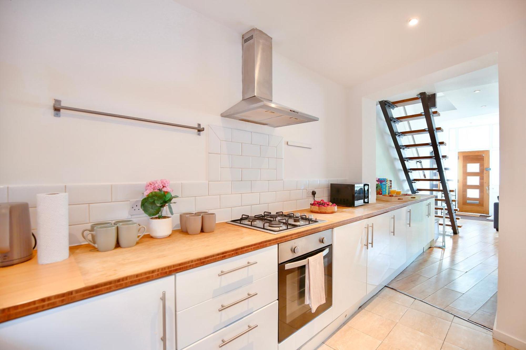 Three Bedroom House By Peacegrove Homes Short Lets & Serviced Accommodation Brighton With Free Wifi & Pet Friendly Dış mekan fotoğraf