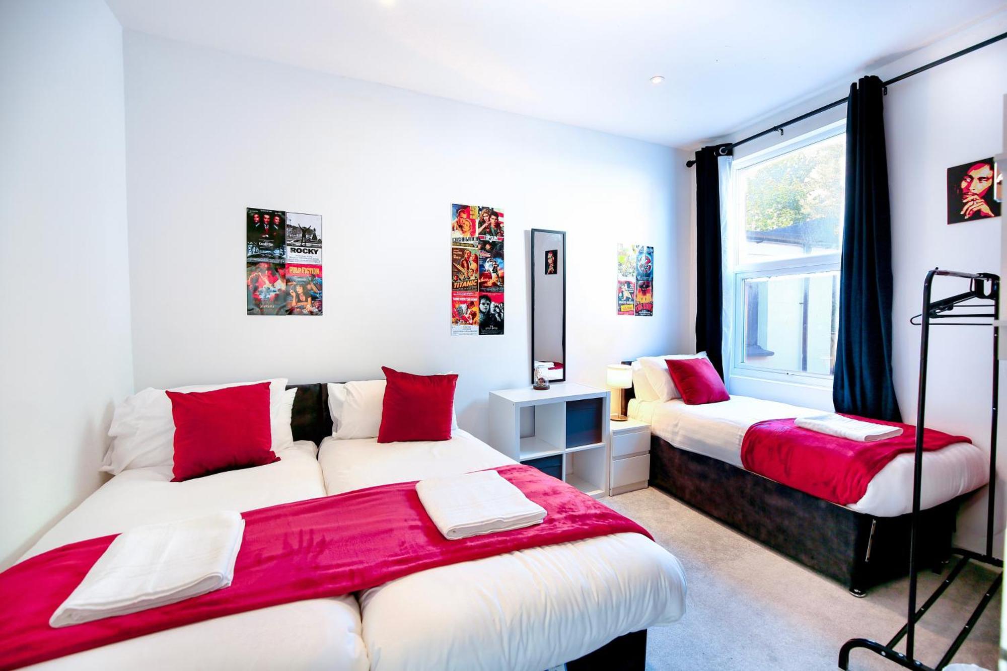 Three Bedroom House By Peacegrove Homes Short Lets & Serviced Accommodation Brighton With Free Wifi & Pet Friendly Dış mekan fotoğraf